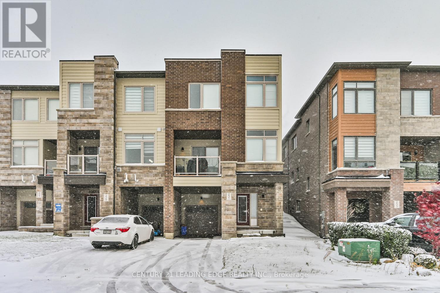 231 VIVANT STREET, Newmarket, Ontario