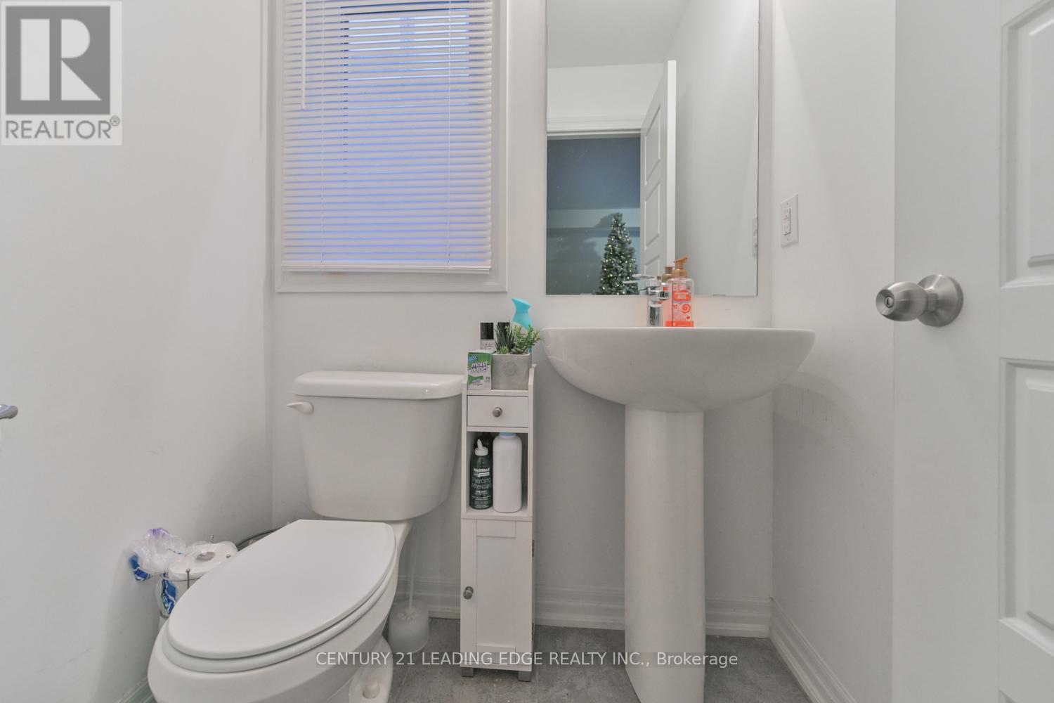 231 Vivant Street, Newmarket, Ontario  L3X 0K7 - Photo 18 - N12530034