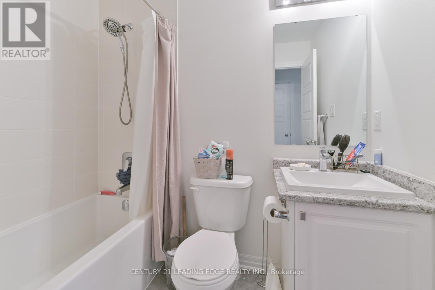 231 Vivant Street, Newmarket, Ontario  L3X 0K7 - Photo 29 - N12530034