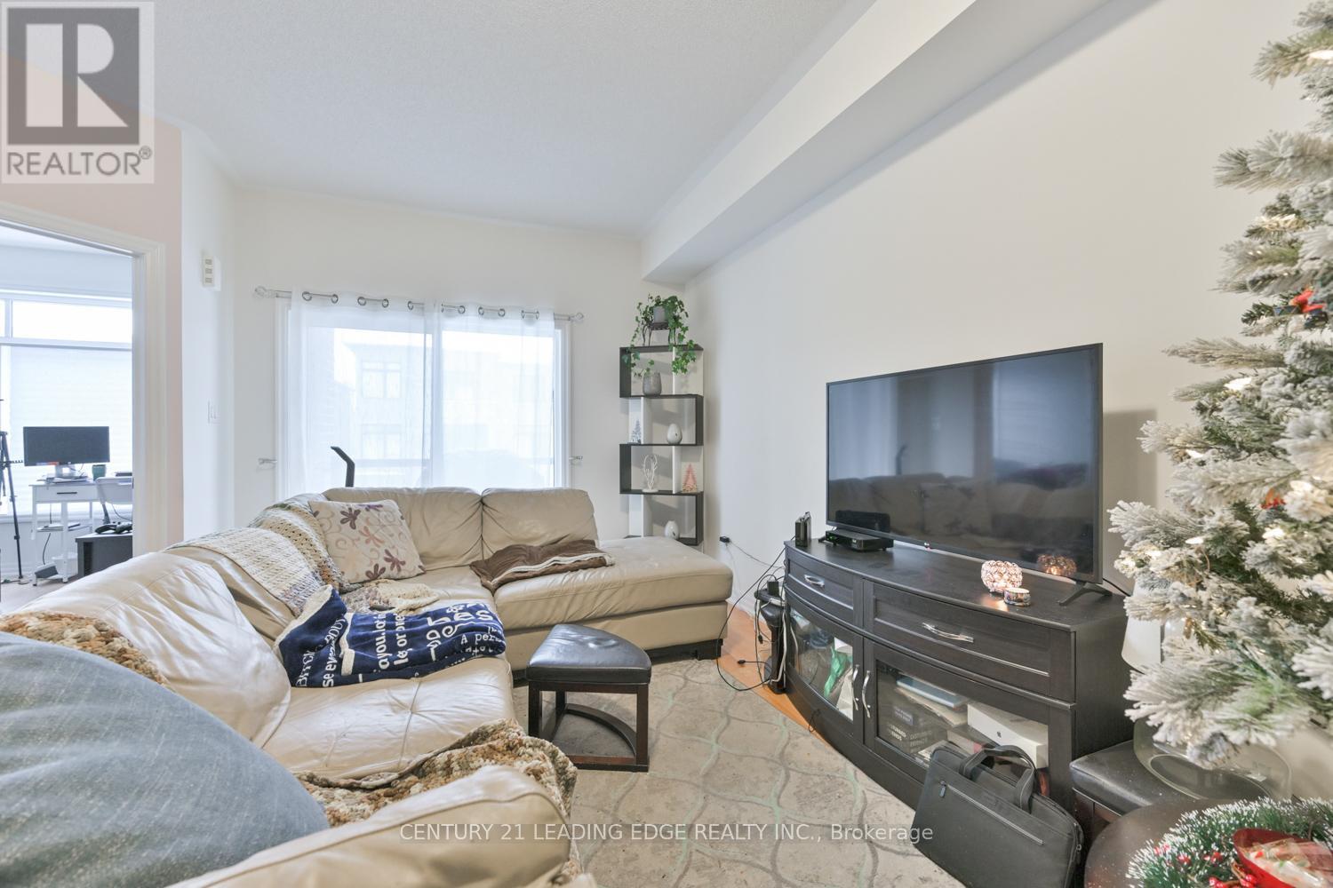 231 Vivant Street, Newmarket, Ontario  L3X 0K7 - Photo 9 - N12530034