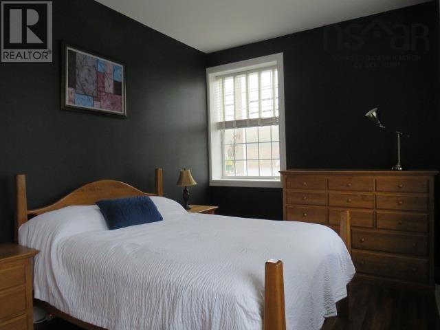 207 215 King Street, Bridgewater, Nova Scotia  B4V 1A6 - Photo 18 - 202527637