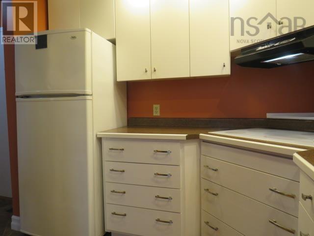 207 215 King Street, Bridgewater, Nova Scotia  B4V 1A6 - Photo 13 - 202527637