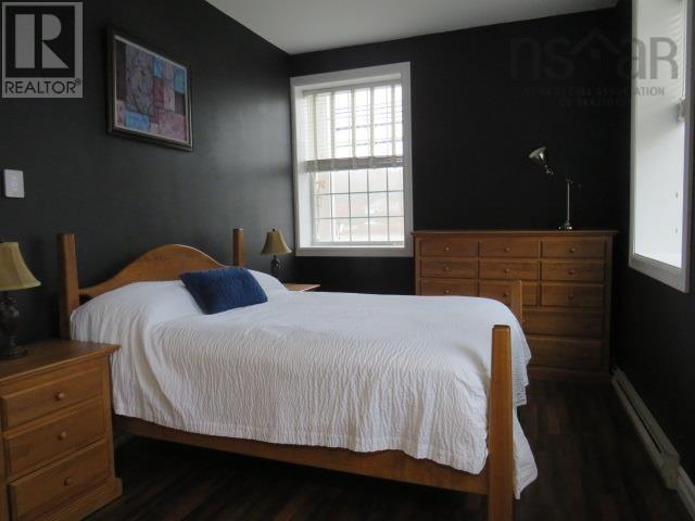 207 215 King Street, Bridgewater, Nova Scotia  B4V 1A6 - Photo 15 - 202527637