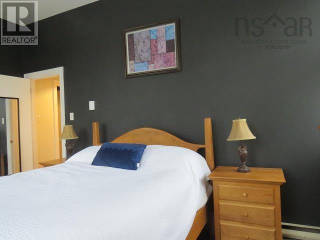 207 215 King Street, Bridgewater, Nova Scotia  B4V 1A6 - Photo 17 - 202527637