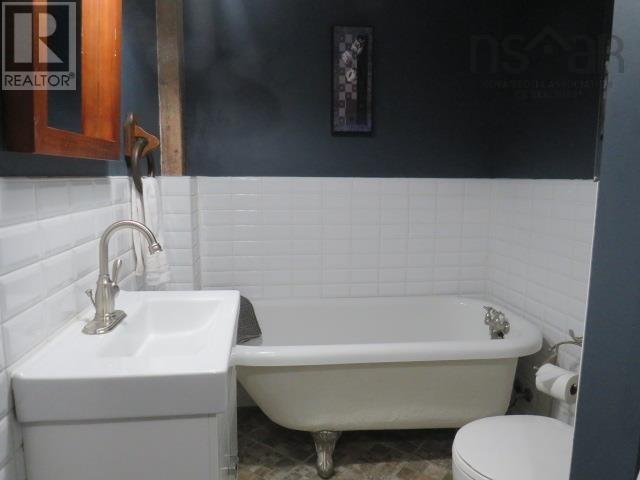 207 215 King Street, Bridgewater, Nova Scotia  B4V 1A6 - Photo 22 - 202527637