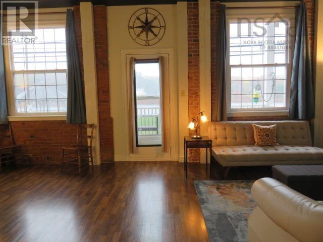 207 215 King Street, Bridgewater, Nova Scotia  B4V 1A6 - Photo 5 - 202527637