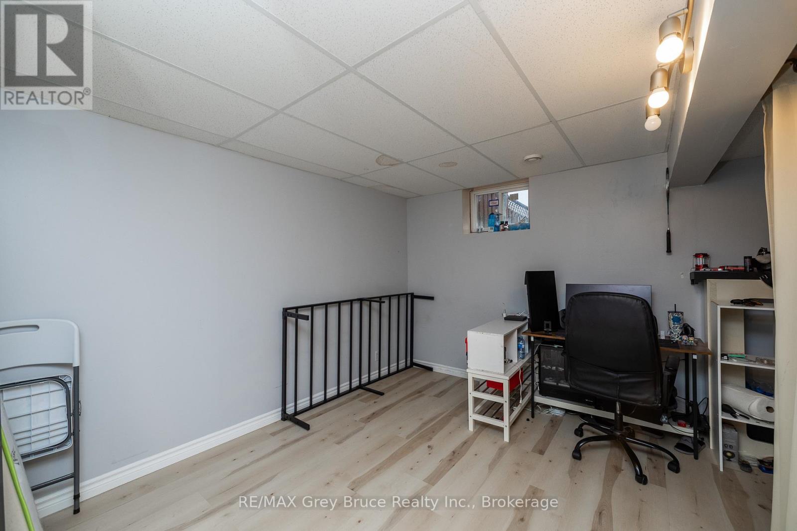 554 12th Street W, Owen Sound, Ontario N4K 3V9 - Photo 20 - X12530136