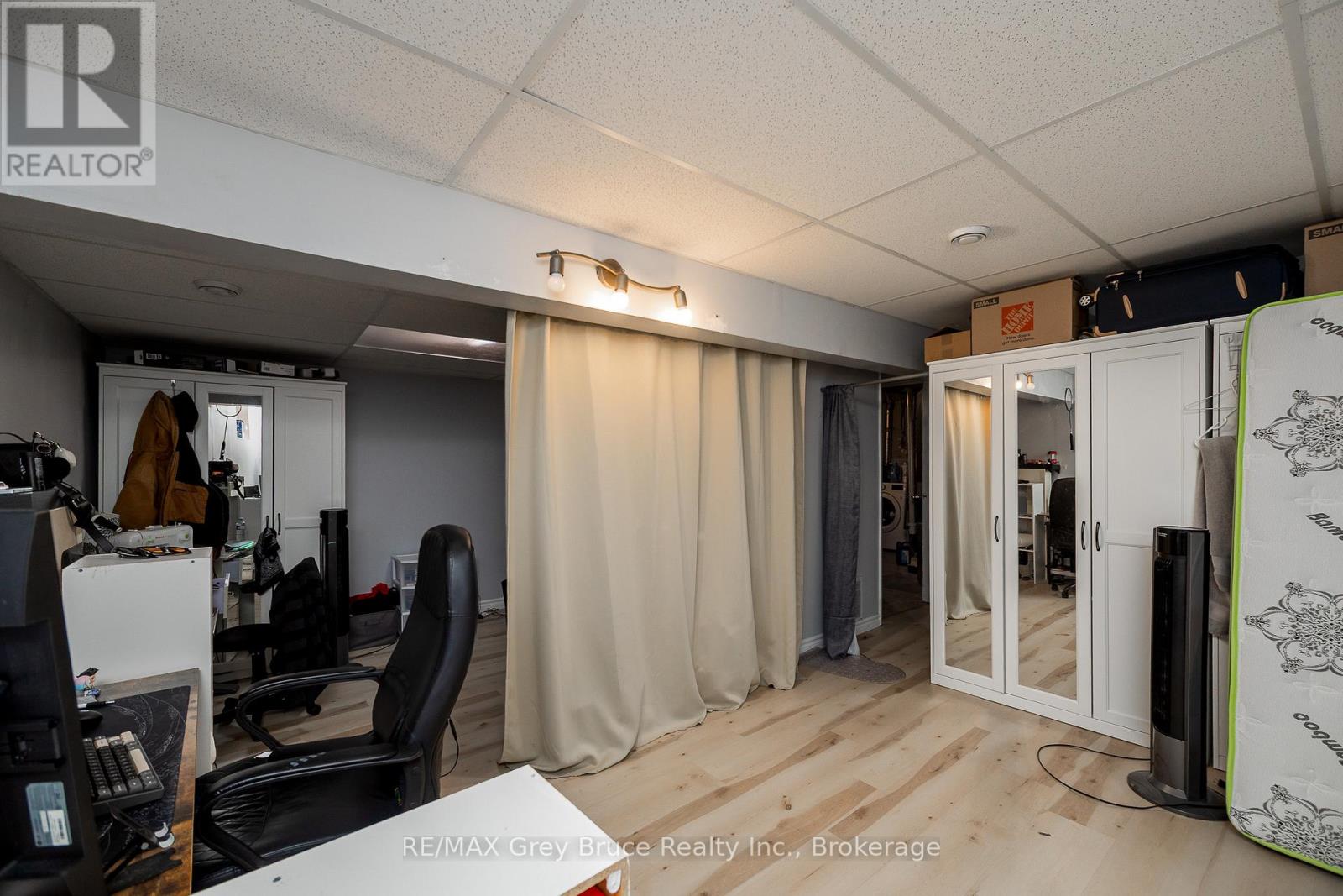 554 12th Street W, Owen Sound, Ontario N4K 3V9 - Photo 21 - X12530136