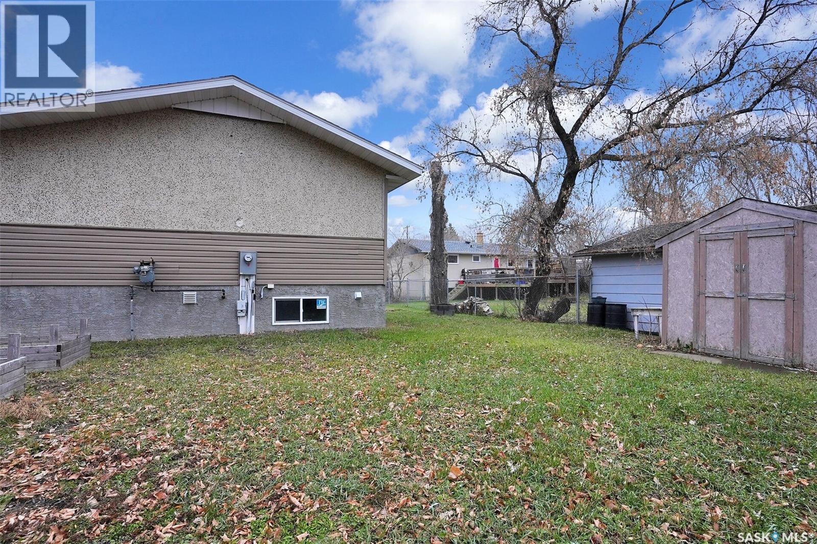 185 2nd Avenue, Lumsden, Saskatchewan  S0G 3C0 - Photo 44 - SK023771