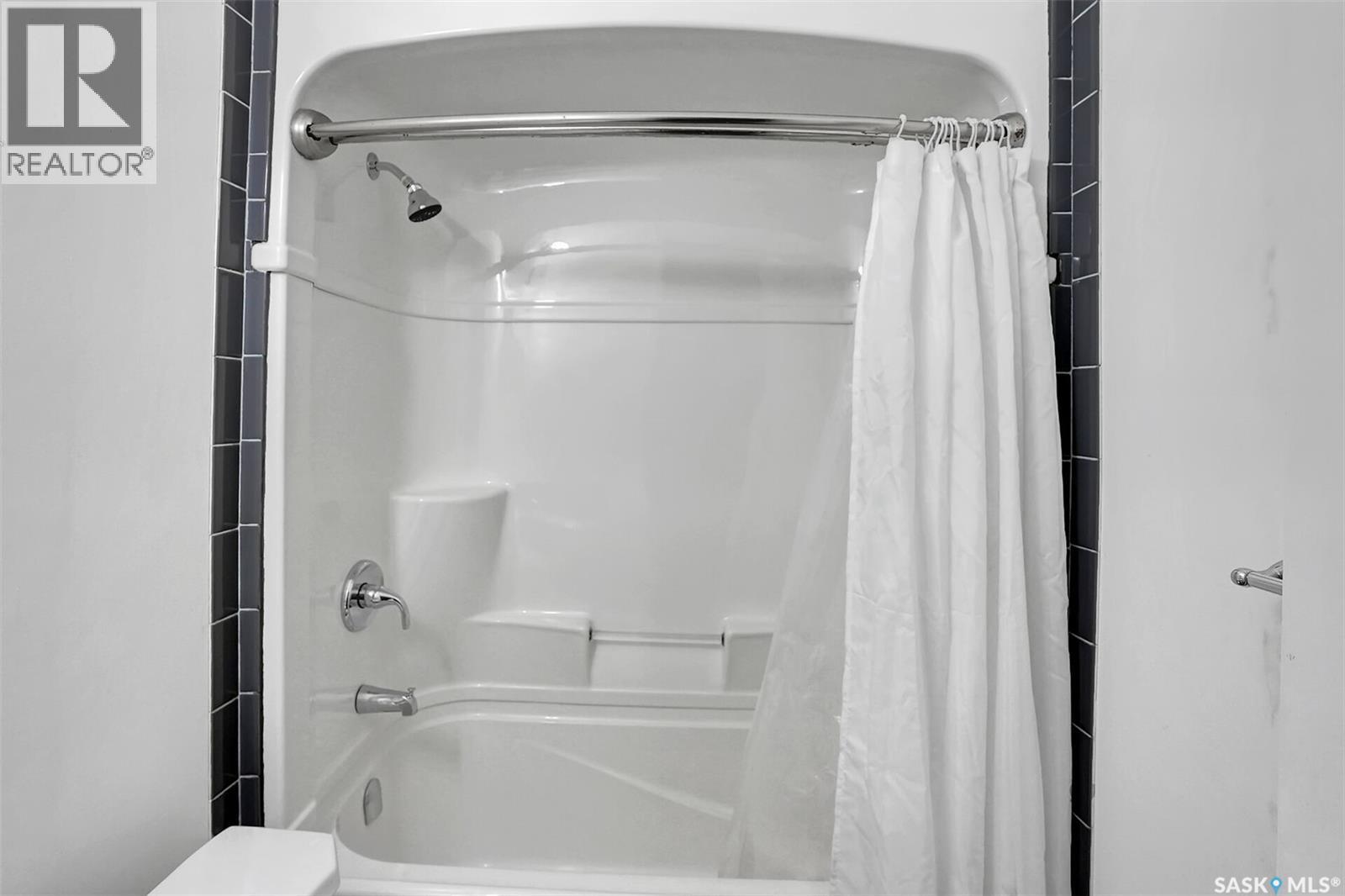 185 2nd Avenue, Lumsden, Saskatchewan  S0G 3C0 - Photo 39 - SK023771