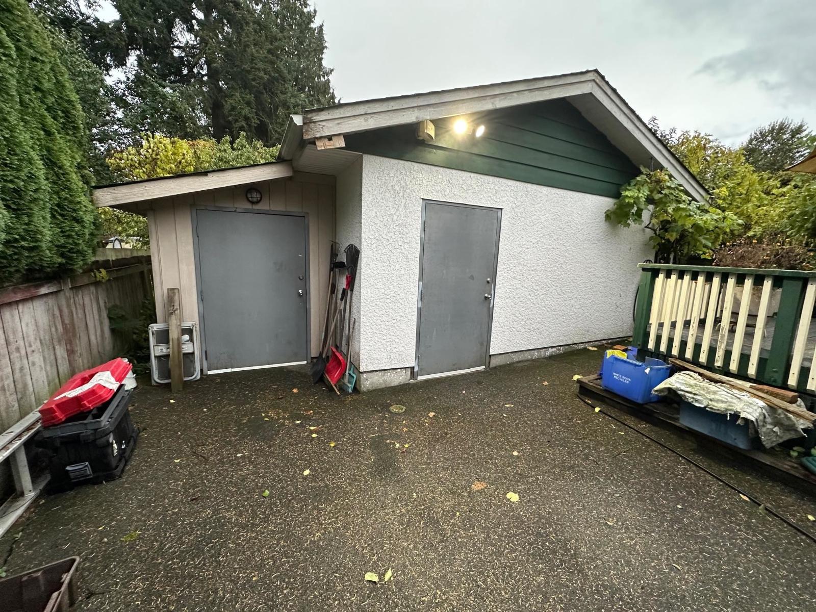 15970 Thrift Avenue, White Rock, British Columbia  V4B 2N1 - Photo 11 - R3061442