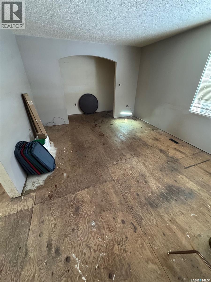 565 32nd Street W, Prince Albert, Saskatchewan  S6V 6B7 - Photo 10 - SK023776