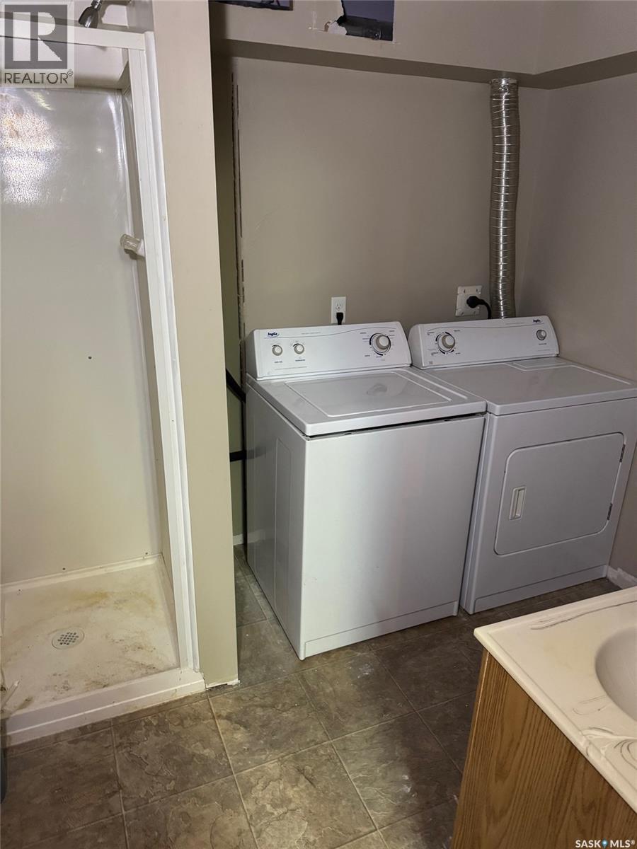 565 32nd Street W, Prince Albert, Saskatchewan  S6V 6B7 - Photo 11 - SK023776