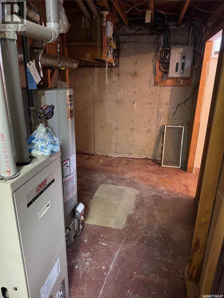 565 32nd Street W, Prince Albert, Saskatchewan  S6V 6B7 - Photo 16 - SK023776