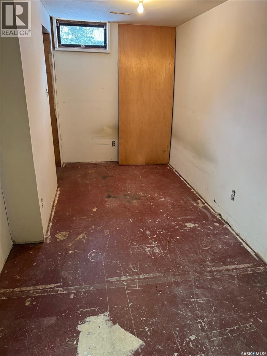 565 32nd Street W, Prince Albert, Saskatchewan  S6V 6B7 - Photo 15 - SK023776