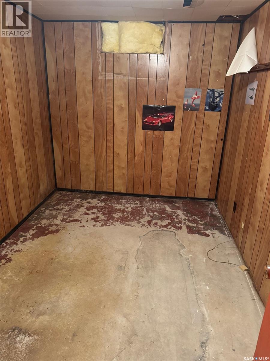 565 32nd Street W, Prince Albert, Saskatchewan  S6V 6B7 - Photo 12 - SK023776