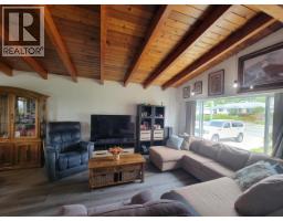 4029 Joyce Ave, Powell River, Ca