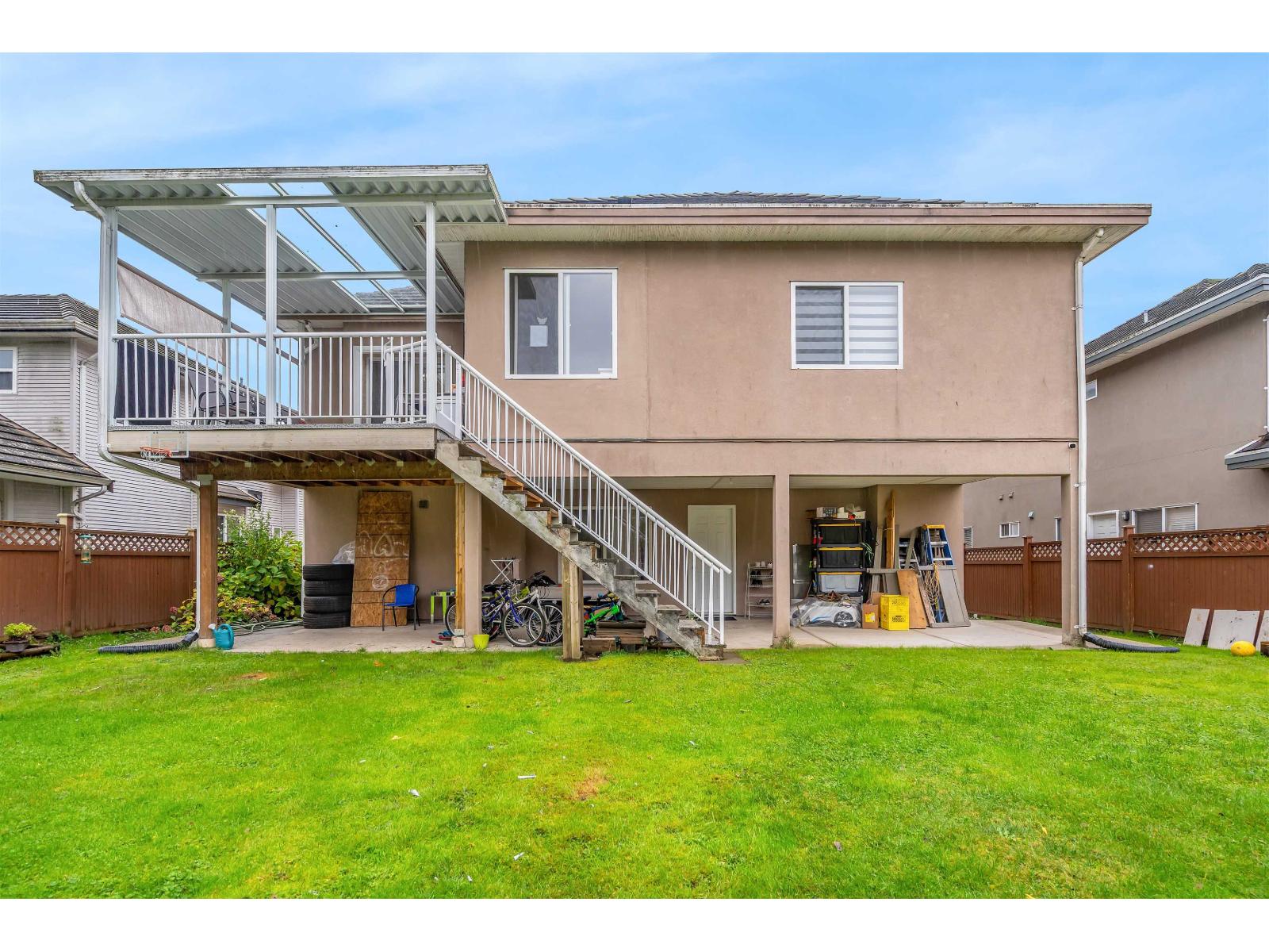 15089 66a Avenue, Surrey, British Columbia  V3S 2A4 - Photo 2 - R3061422