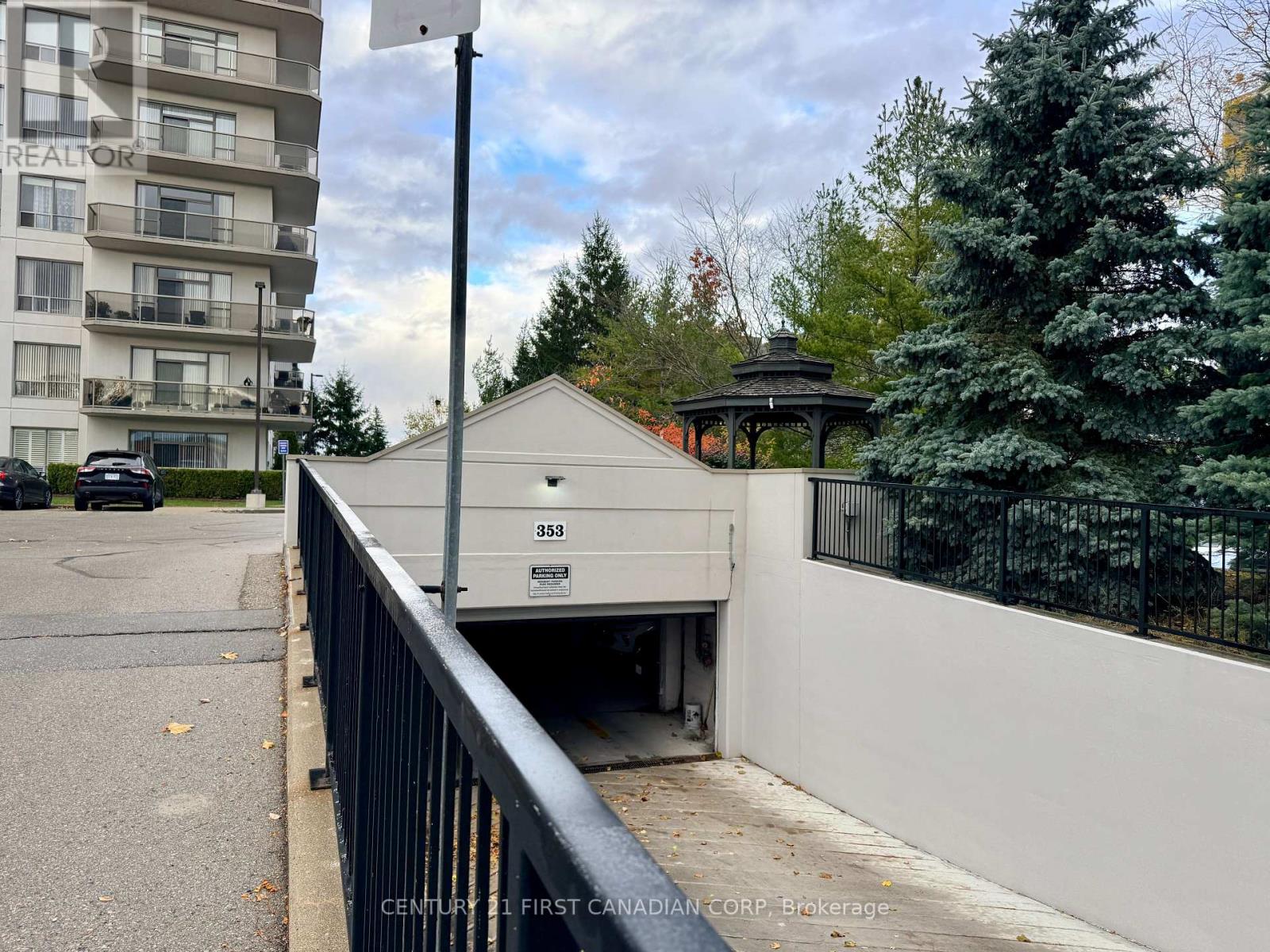 1109 - 353 Commissioners Road W, London South, Ontario N6J 0A3 - Photo 2 - X12500730