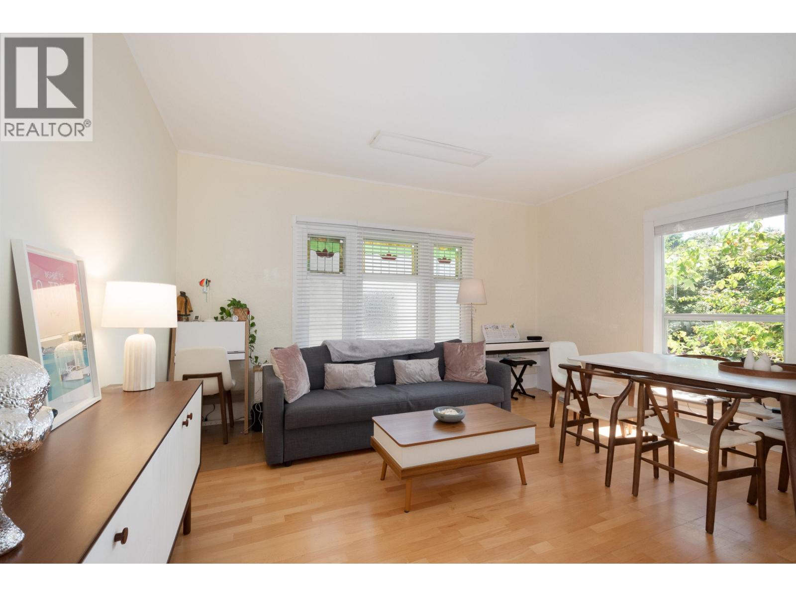 3652 Point Grey Road, Vancouver, British Columbia  V6R 1A9 - Photo 2 - R3007405