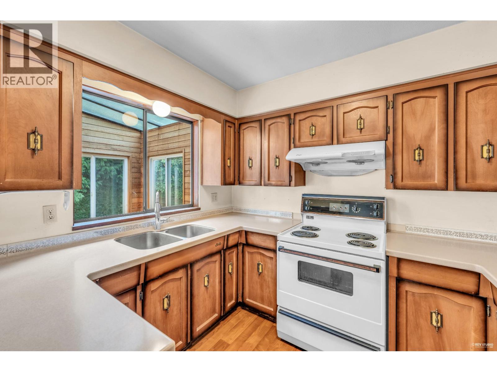 8880 Carmichael Street, Richmond, British Columbia  V6Y 2W4 - Photo 13 - R3058359