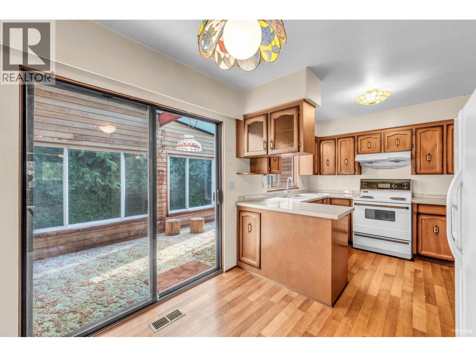 8880 Carmichael Street, Richmond, British Columbia  V6Y 2W4 - Photo 10 - R3058359