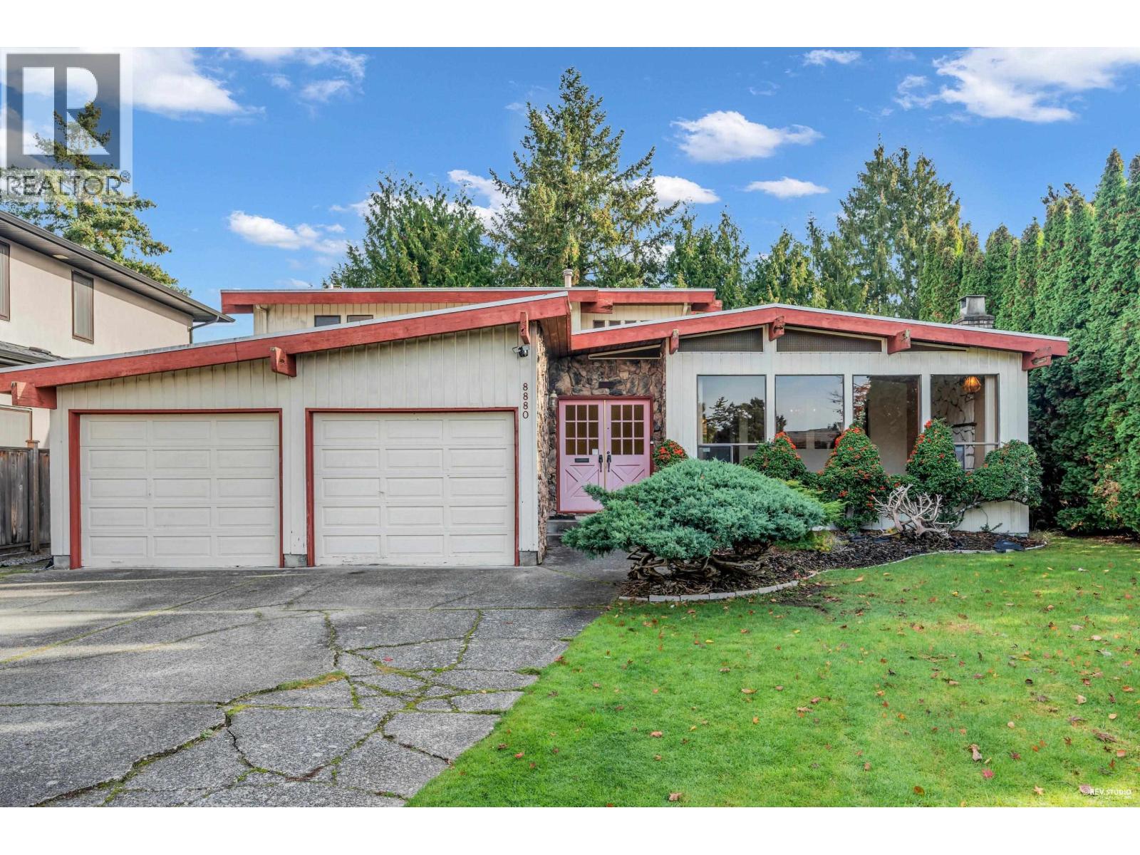 8880 CARMICHAEL STREET, Richmond, British Columbia