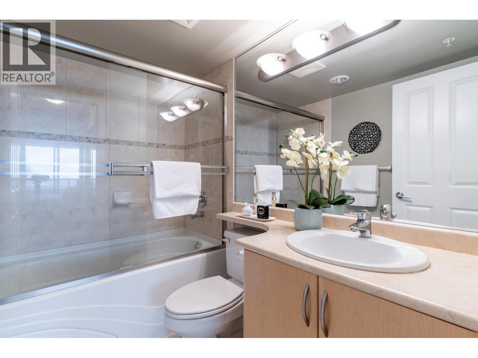 1704 6659 Southoaks Crescent, Burnaby, British Columbia  V5E 4M9 - Photo 13 - R3064453