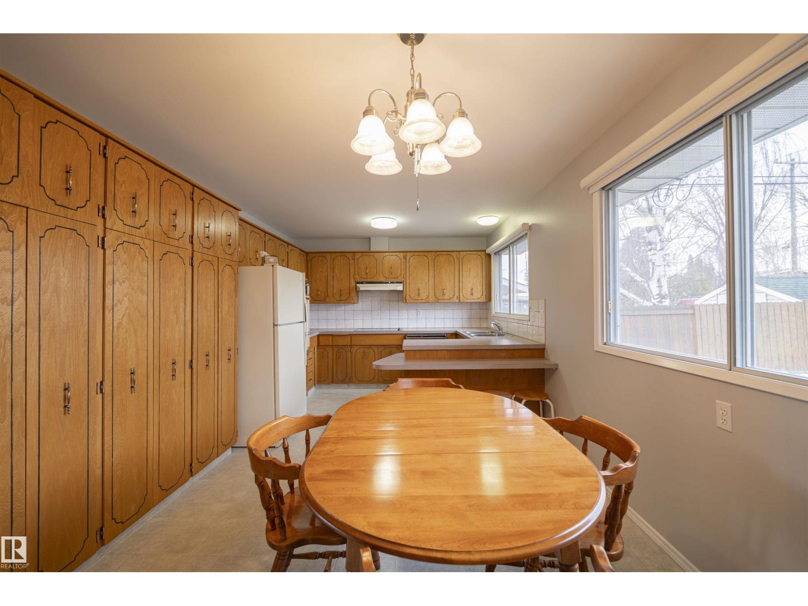 16 Steele Cr Nw, Edmonton, Alberta  T5A 1G3 - Photo 8 - E4465316