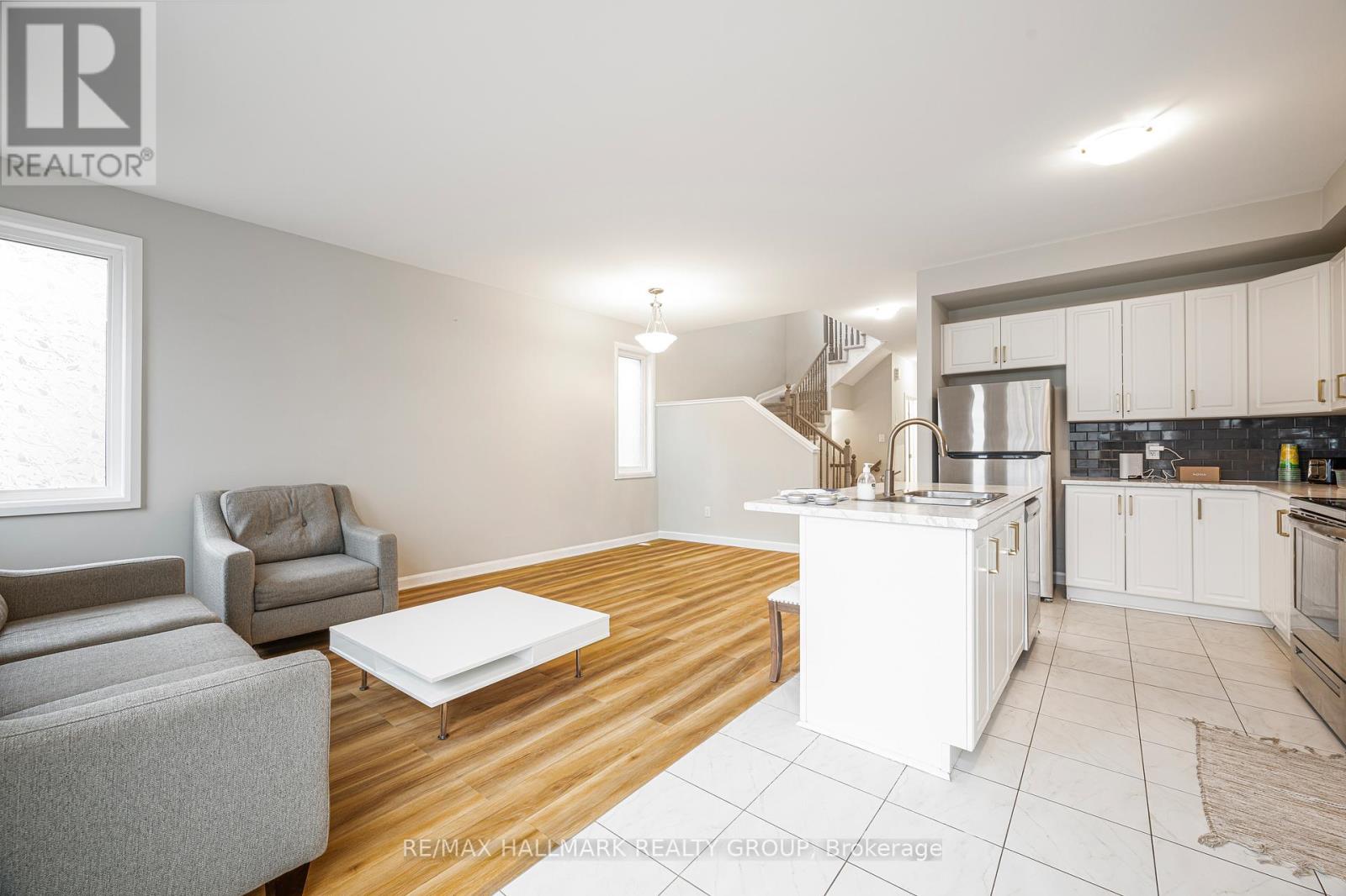 646 Hamsa Street, Ottawa, Ontario  K2J 6Z7 - Photo 13 - X12530160