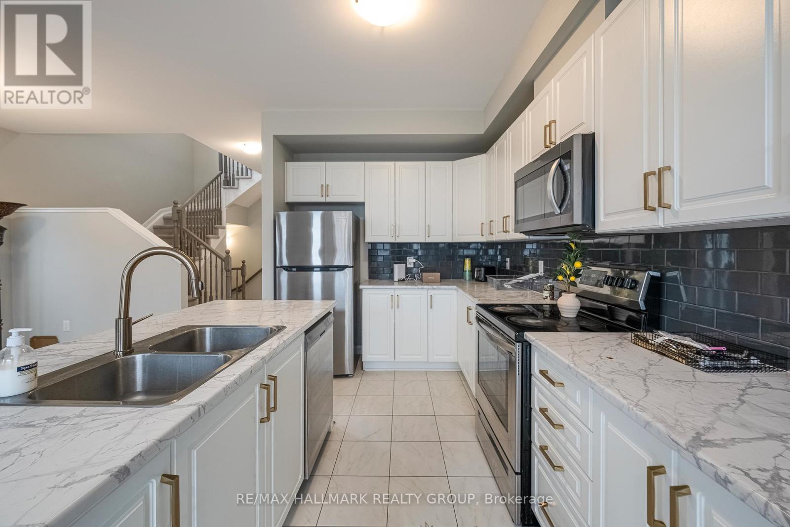 646 Hamsa Street, Ottawa, Ontario  K2J 6Z7 - Photo 14 - X12530160