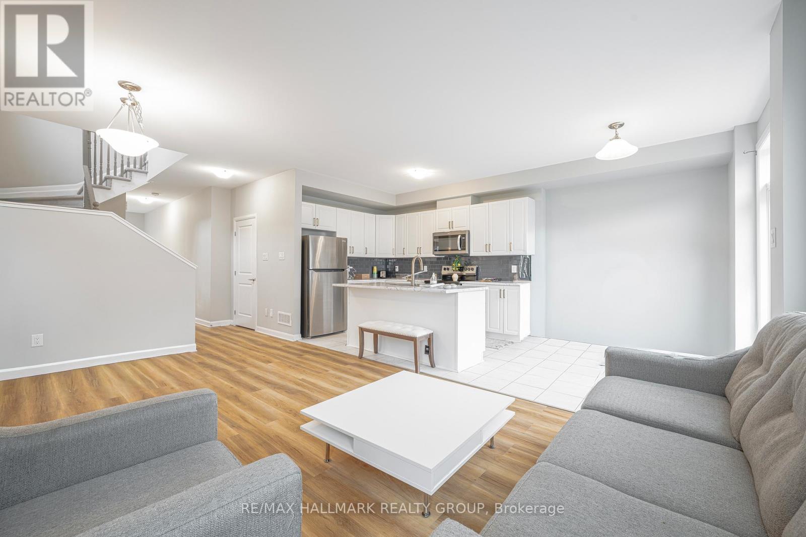 646 Hamsa Street, Ottawa, Ontario  K2J 6Z7 - Photo 16 - X12530160