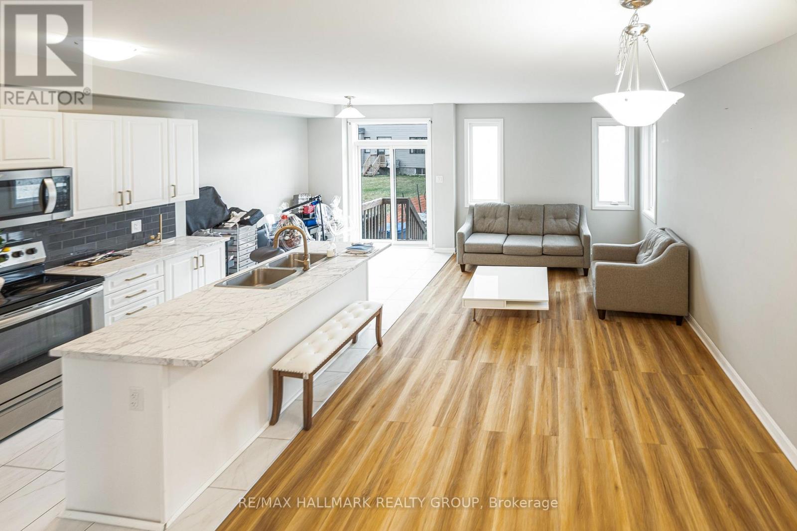 646 Hamsa Street, Ottawa, Ontario  K2J 6Z7 - Photo 17 - X12530160