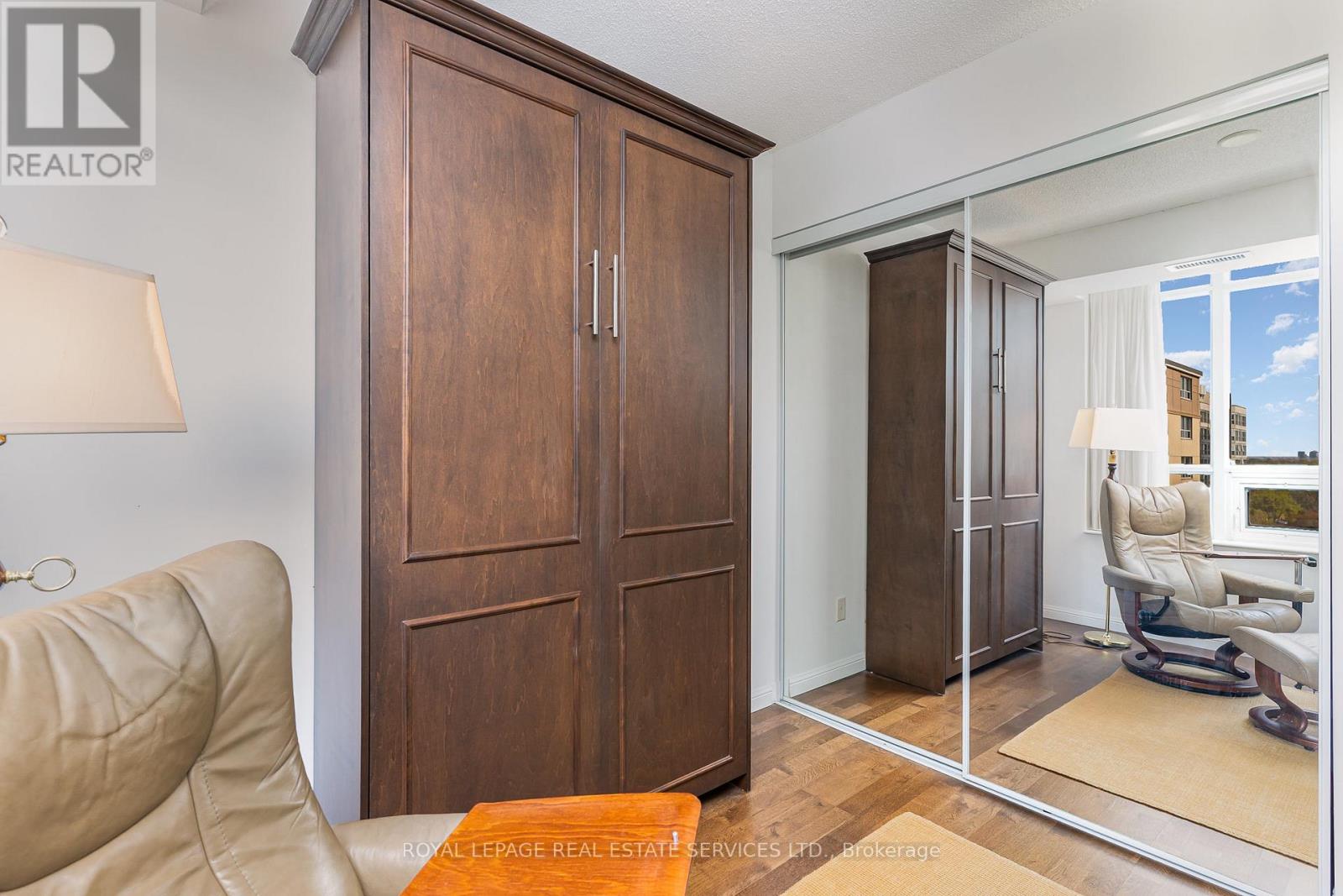 1203 - 900 Mount Pleasant Road, Toronto, Ontario  M4P 3J9 - Photo 18 - C12437170