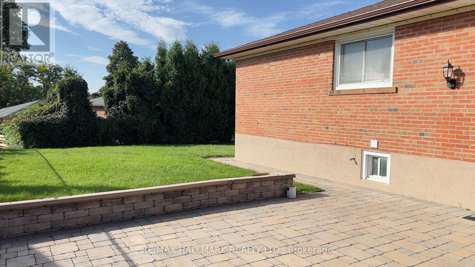 #main - 148 Derrydown Road S, Toronto, Ontario  M3J 1R8 - Photo 18 - W12529826