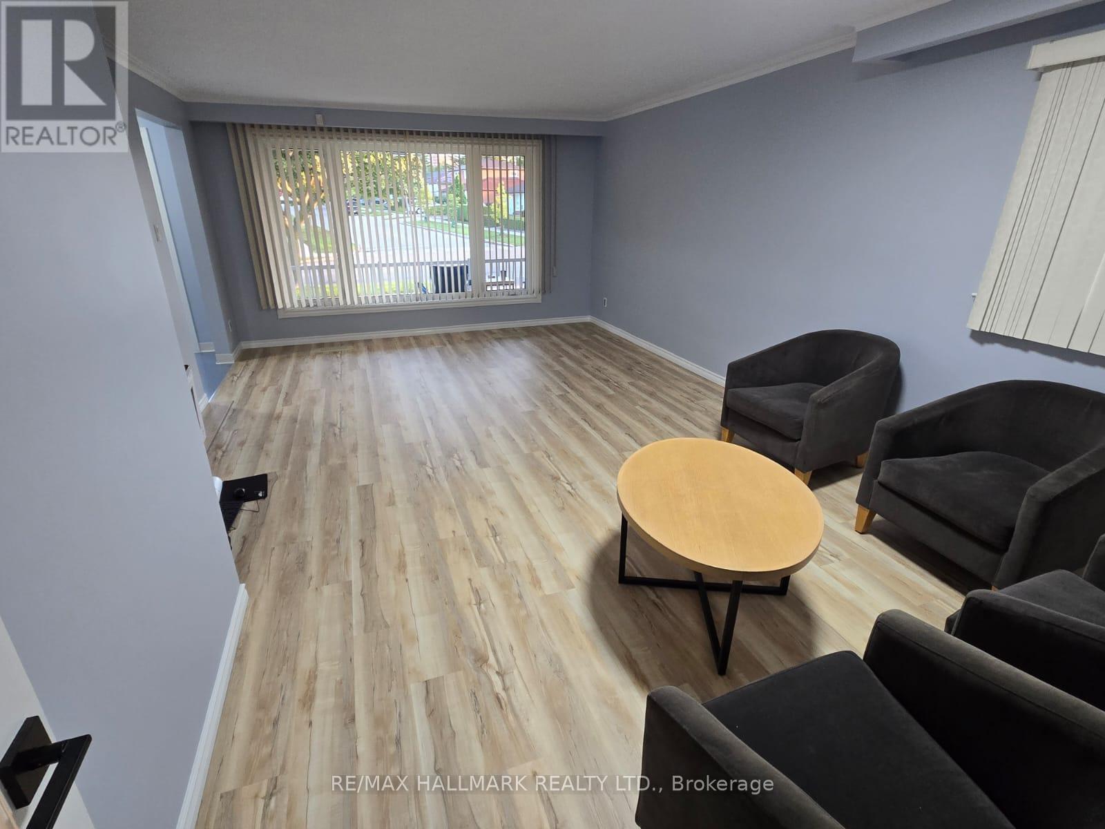 #main - 148 Derrydown Road S, Toronto, Ontario  M3J 1R8 - Photo 4 - W12529826