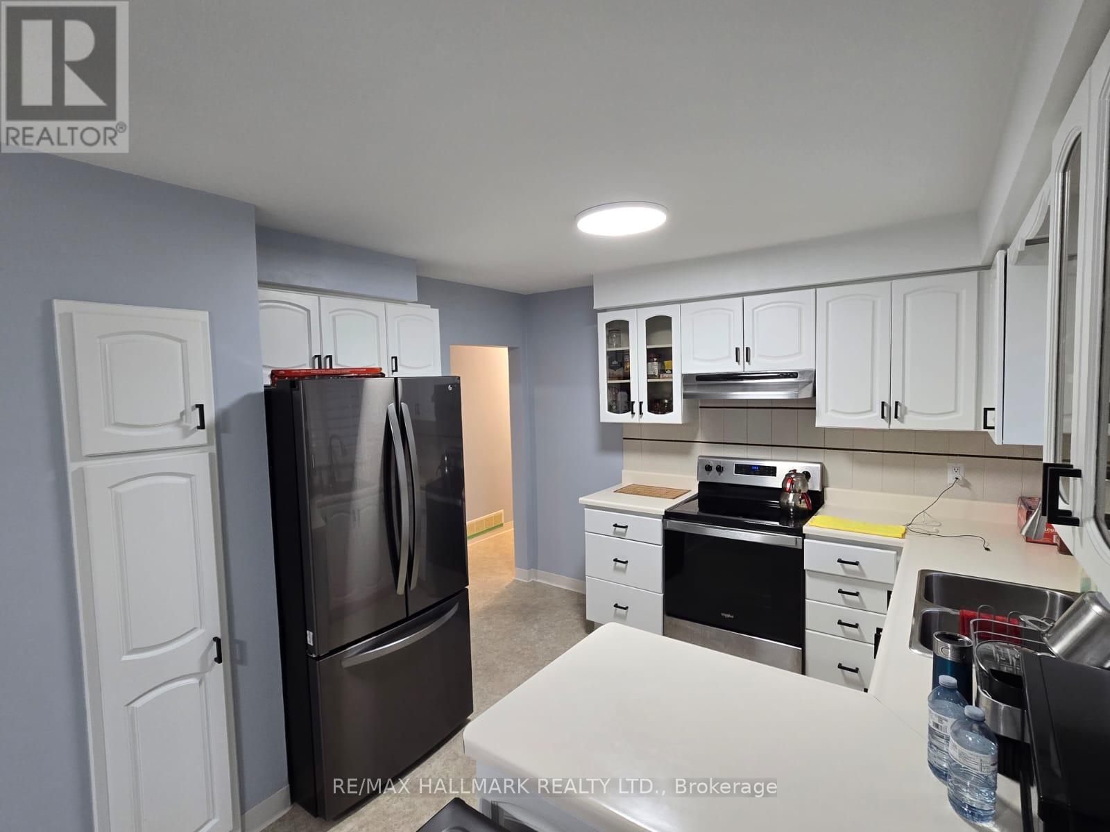 #main - 148 Derrydown Road S, Toronto, Ontario  M3J 1R8 - Photo 6 - W12529826