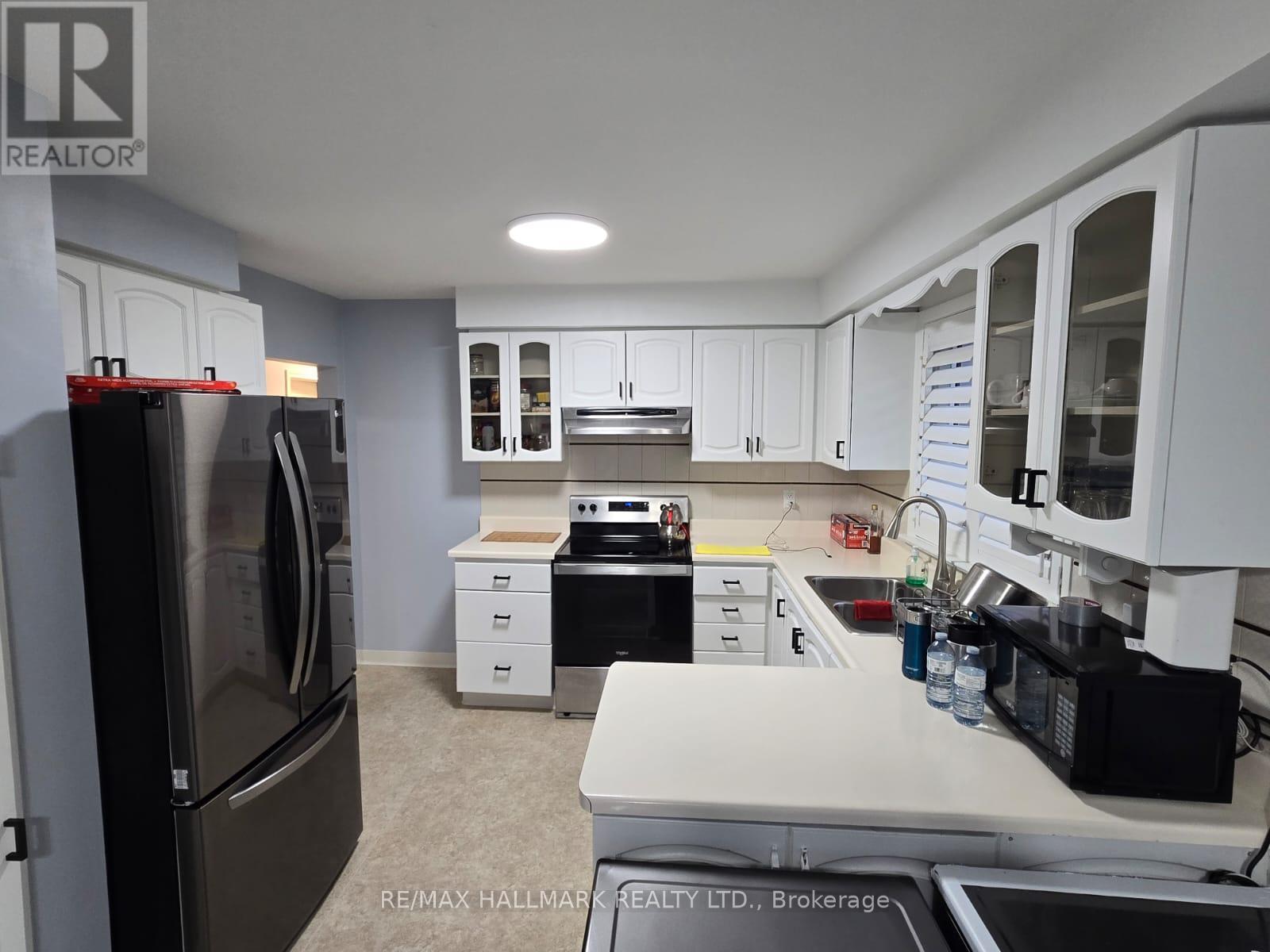 #main - 148 Derrydown Road S, Toronto, Ontario  M3J 1R8 - Photo 7 - W12529826