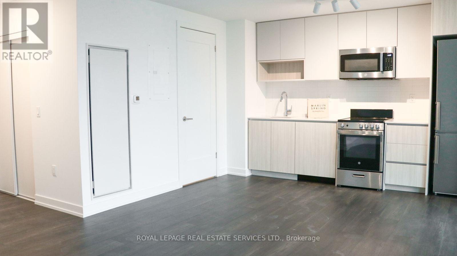 907 - 799 The Queensway, Toronto, Ontario  M8Z 0H3 - Photo 2 - W12529888