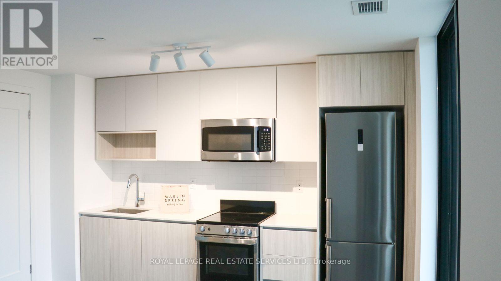 907 - 799 The Queensway, Toronto, Ontario  M8Z 0H3 - Photo 3 - W12529888