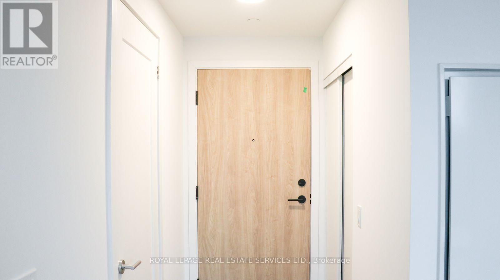 907 - 799 The Queensway, Toronto, Ontario  M8Z 0H3 - Photo 4 - W12529888