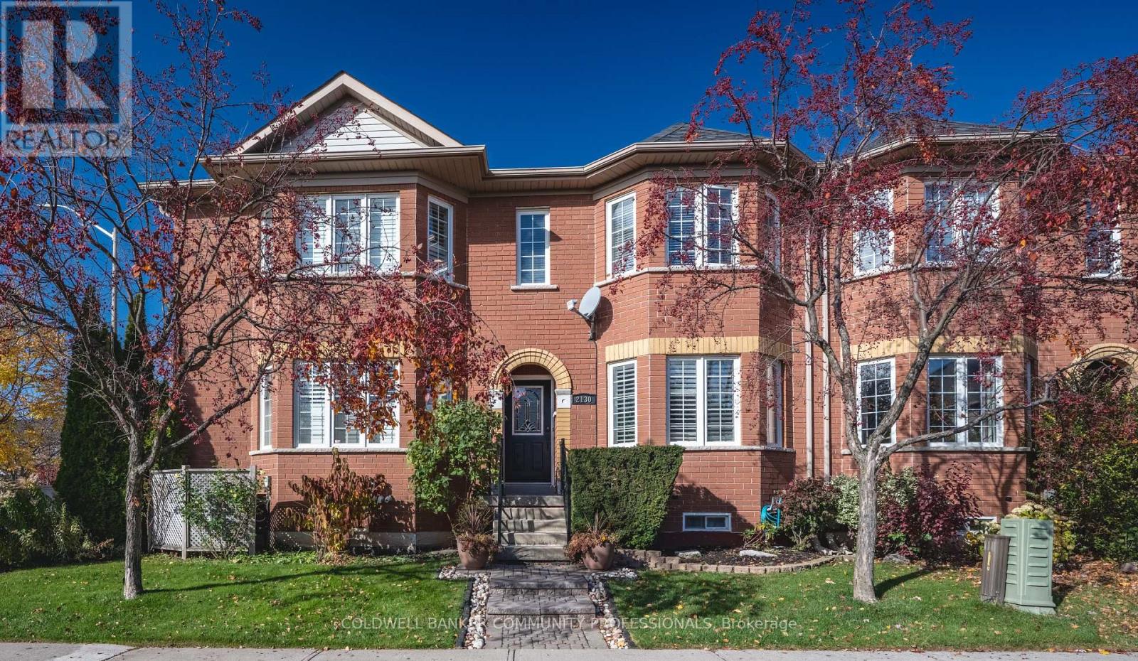 2130 Forest Gate Parkway, Oakville, Ontario  L6M 4B4 - Photo 2 - W12529896