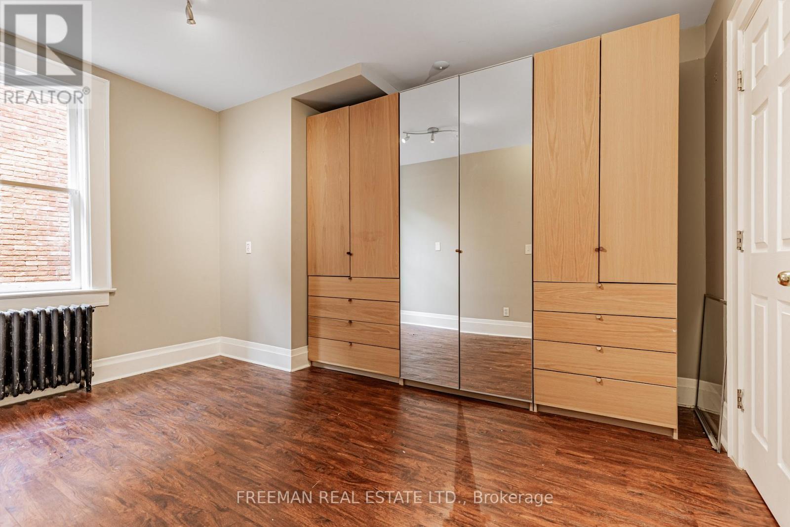 115 Mavety Street, Toronto, Ontario  M6P 2L8 - Photo 17 - W12529912