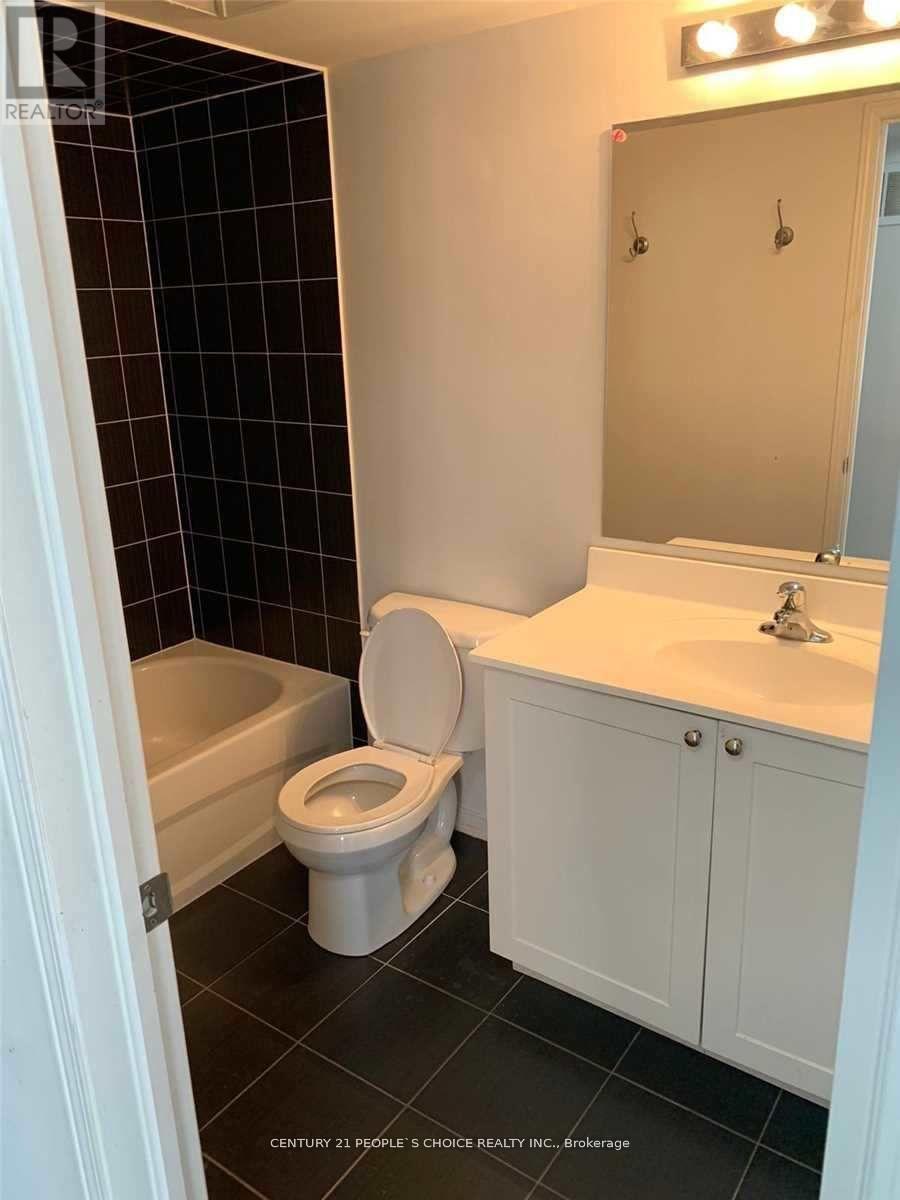 5 - 31 Hays Boulevard, Oakville, Ontario  L6H 0J1 - Photo 7 - W12529966