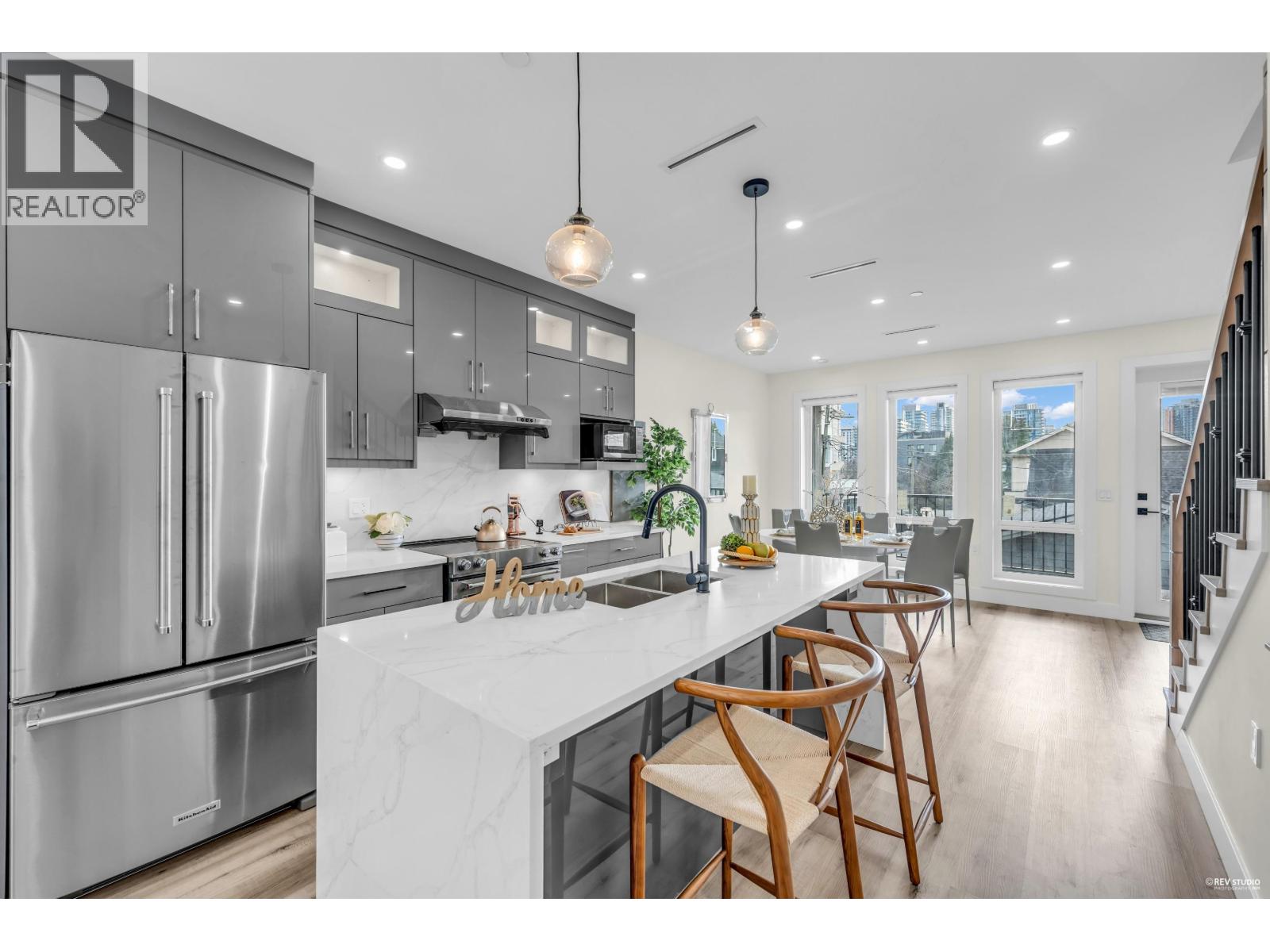 514 W 60th Avenue, Vancouver, British Columbia  V6P 1Z7 - Photo 8 - R3066176