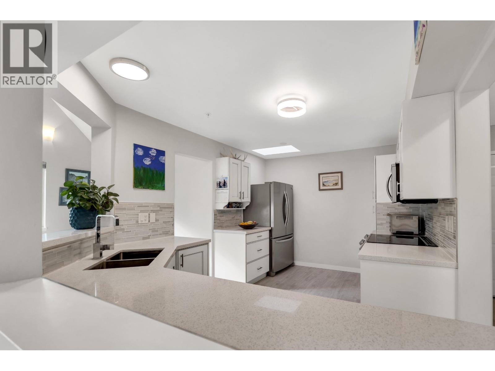 301 1466 Pemberton Avenue, Squamish, British Columbia  V0N 3G0 - Photo 8 - R3066195