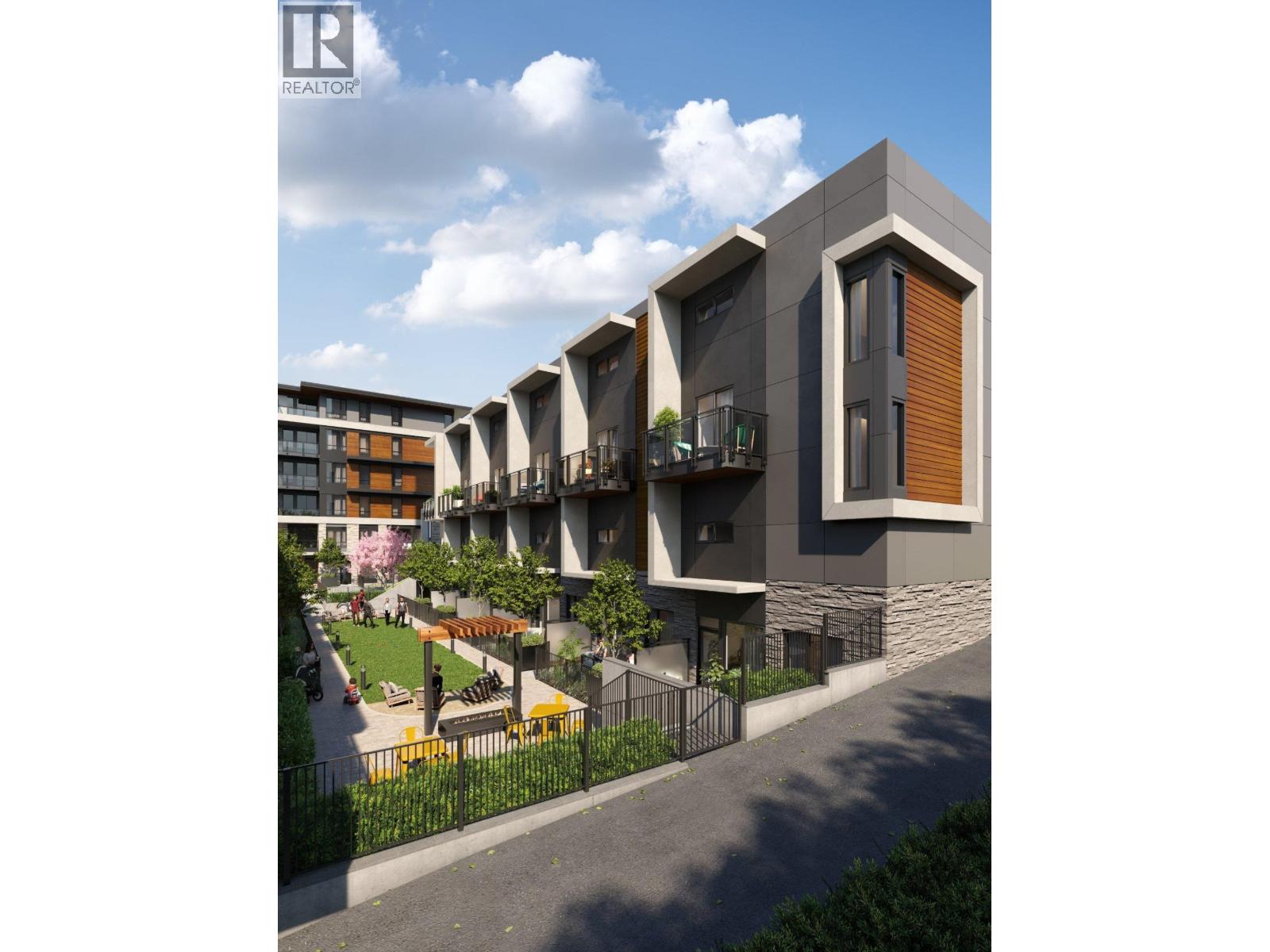 202 381 CLAYTON STREET, Coquitlam, British Columbia