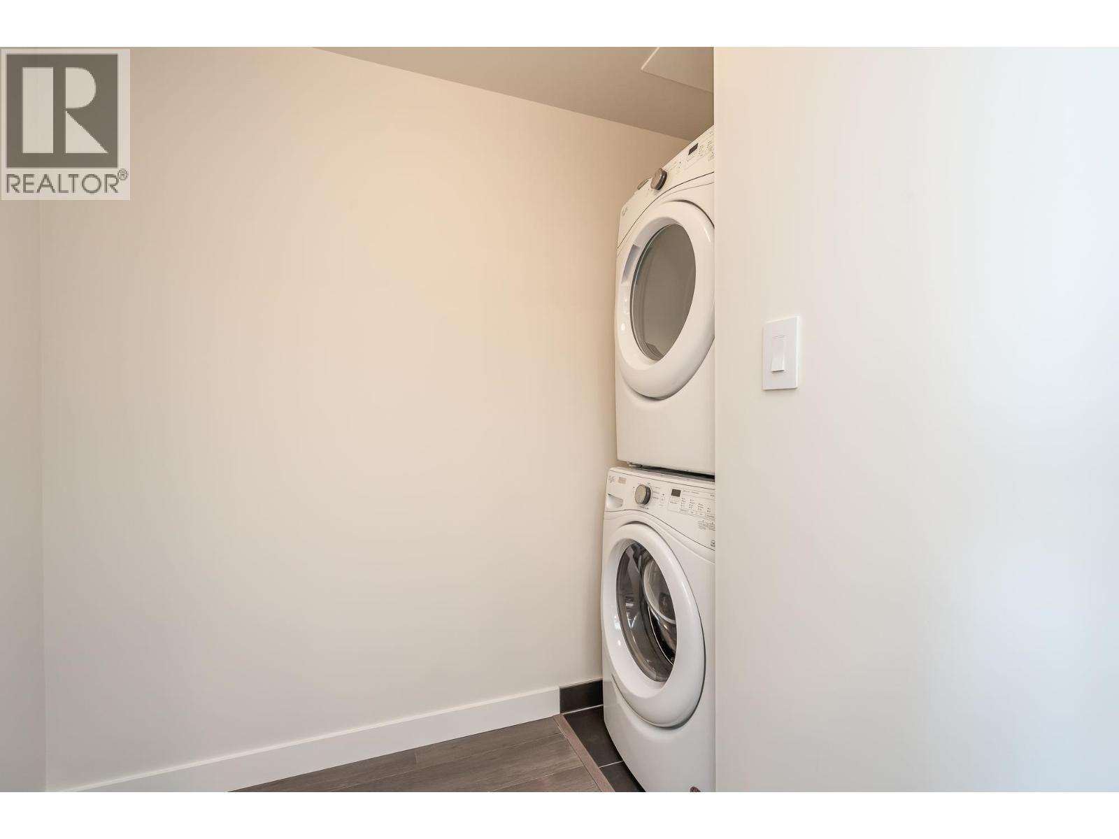 2301 530 Whiting Way, Coquitlam, British Columbia  V3J 0J4 - Photo 9 - R3066206