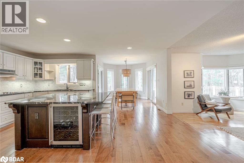 24 Willow Bay Drive, Midhurst, Ontario L9X 0R2 - Photo 4 - 40780911