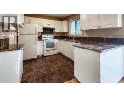 592 MCCurdy Road, kelowna, British Columbia